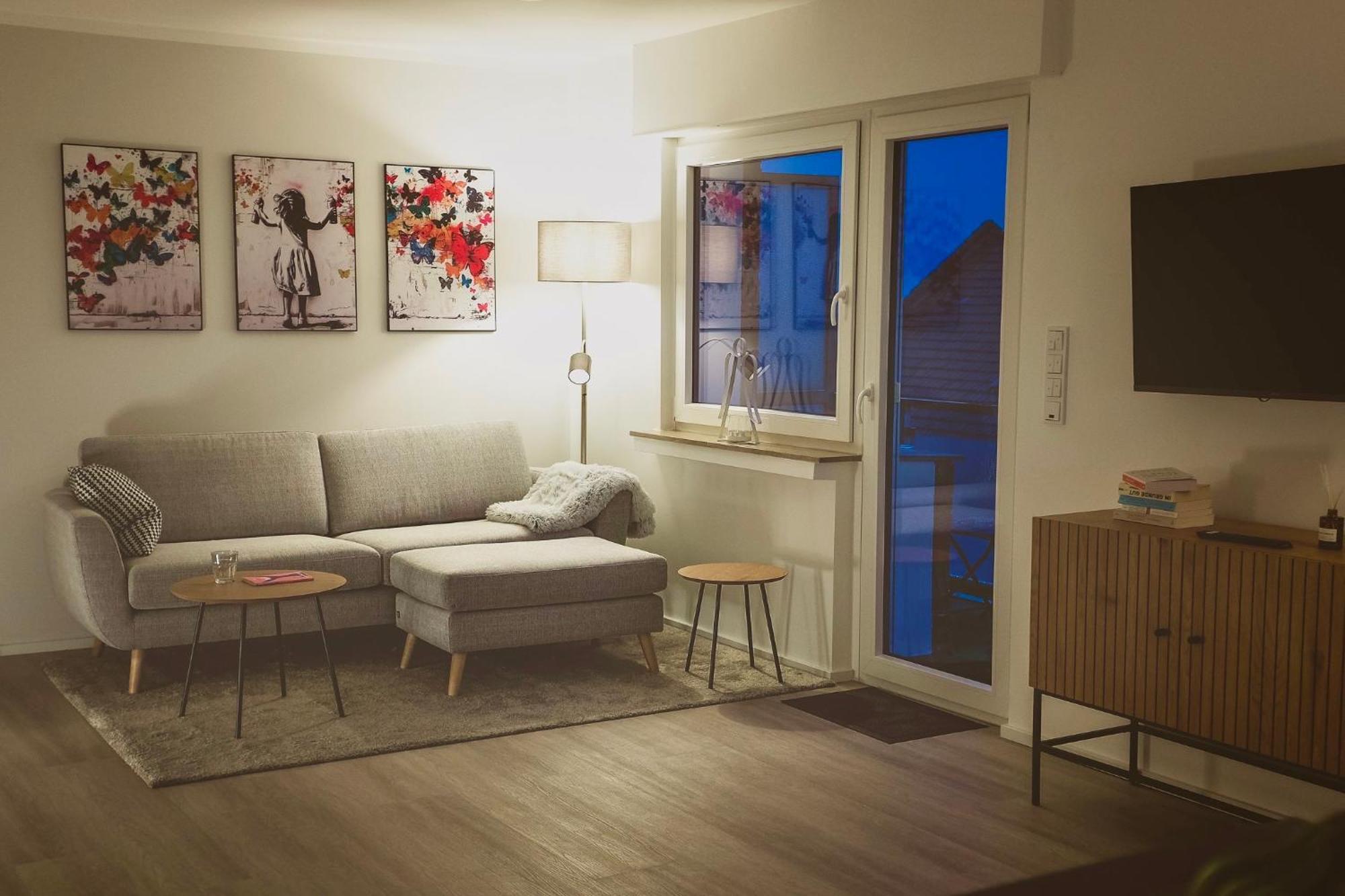 Rheinnest , Neue Und Gemuetliche Wohnung Dormagen Exterior photo