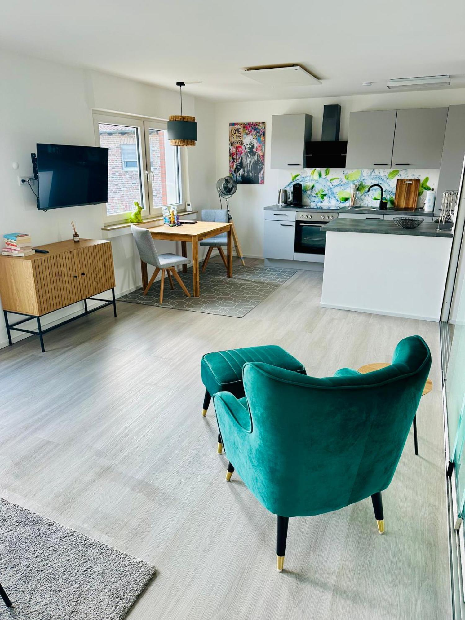 Rheinnest , Neue Und Gemuetliche Wohnung Dormagen Exterior photo
